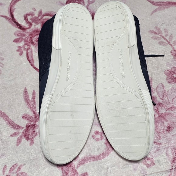 Ben Sherman Navy Chukka Boots with White Sole and Red Heel Loop - Picture 5 of 5